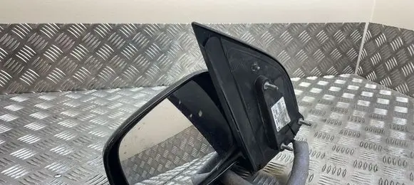 Nissan Pathfinder R51 Front door electric wing mirror 96302