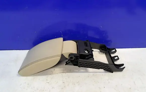 Volvo S60 Armrest 39823170