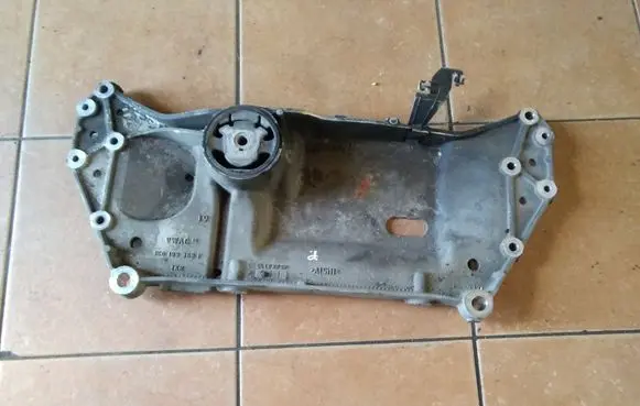 Volkswagen Golf V Front subframe 1K0199369F