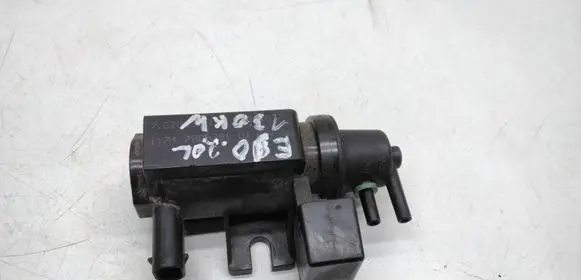 BMW 3 E90 E91 Vacuum valve 7805391