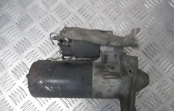 Peugeot 605 Starter motor 1005821425