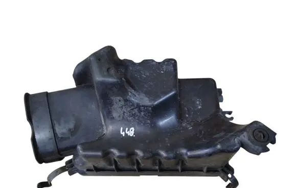 Hyundai Tucson JM Air filter box 281122E250