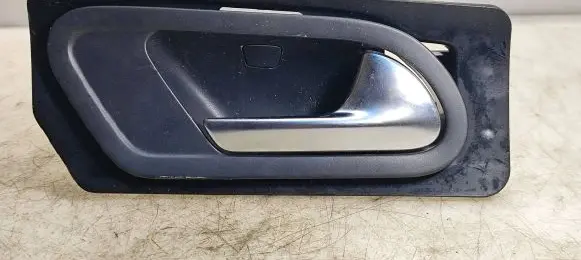 Volkswagen Eos Front door interior handle 1Q0837198