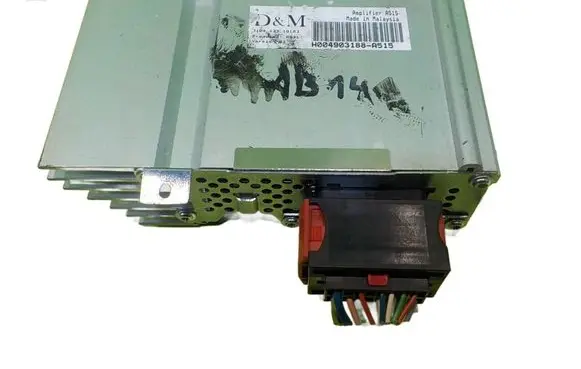 Citroen DS3 Sound amplifier 310413710103 14AB141