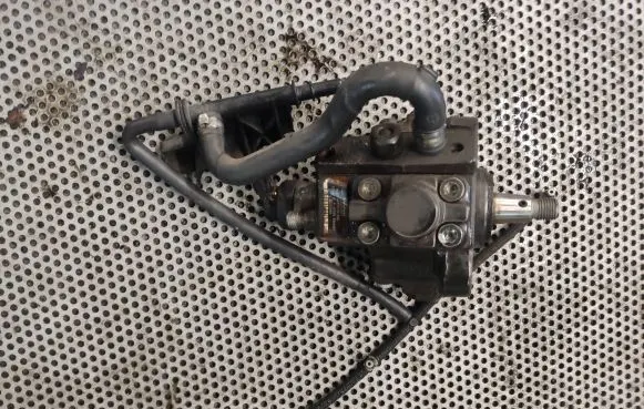 Fiat Ducato Fuel injection high pressure pump 55237689 0445010307 5141653