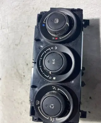 Peugeot 3008 I Climate control unit S500H600C