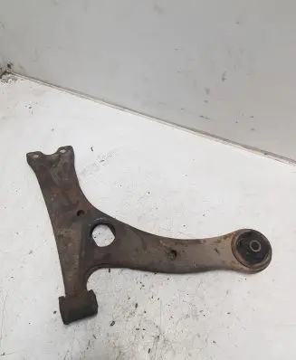 Toyota Prius (XW20) Front lower control arm/wishbone