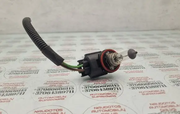 Audi A4 S4 B8 8K Headlight/headlamp bulb 3D0941165A