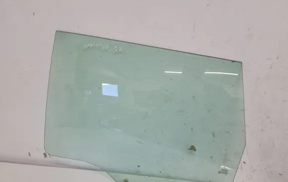 Mitsubishi Space Star Rear door window glass