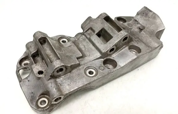 BMW 5 GT F07 Generator/alternator bracket 8506863 11168506863