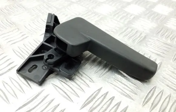Volkswagen Jetta VI Engine bonnet (hood) release handle 5C2823533 3C2823633