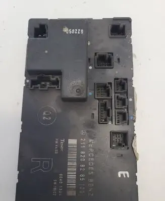 Mercedes-Benz E W211 Door control unit/module 2118208285