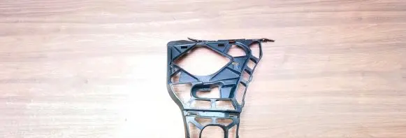 Mercedes-Benz ML W164 Bumper support mounting bracket corner A1648850214