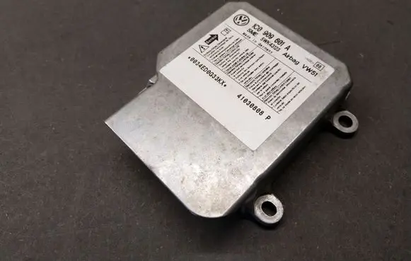 Skoda Fabia Mk1 (6Y) Airbag control unit/module 1C0909601A