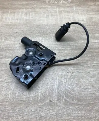 Audi A6 S6 C6 4F Engine bonnet/hood lock/catch 8D0973822 964944