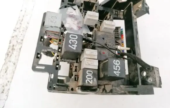 Volkswagen Sharan Fuse box set 7M3937499
