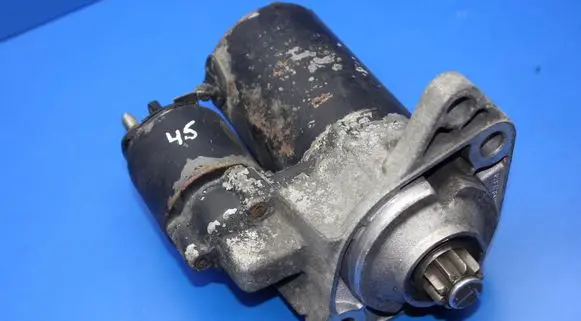 Volkswagen Golf IV Starter motor 0001121006 020911023F