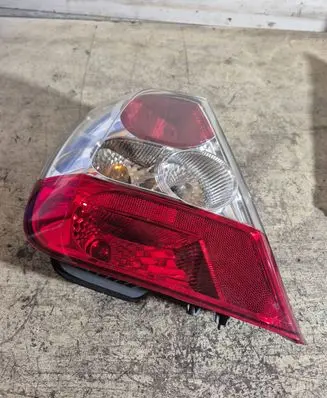 Honda Civic Rear/tail lights E110588 1brh