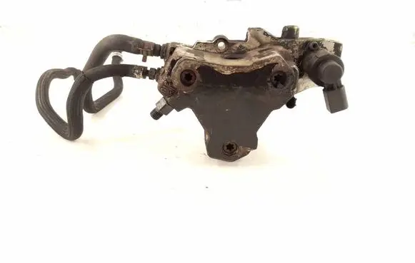 Mercedes-Benz E W211 Fuel injection high pressure pump 6460700101 6460700401