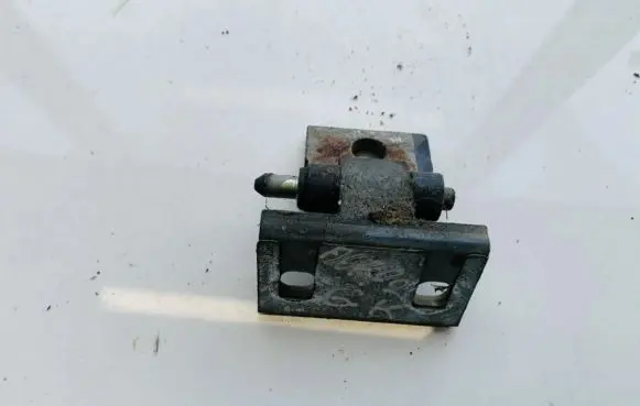 Volvo S80 Rear door lower hinge