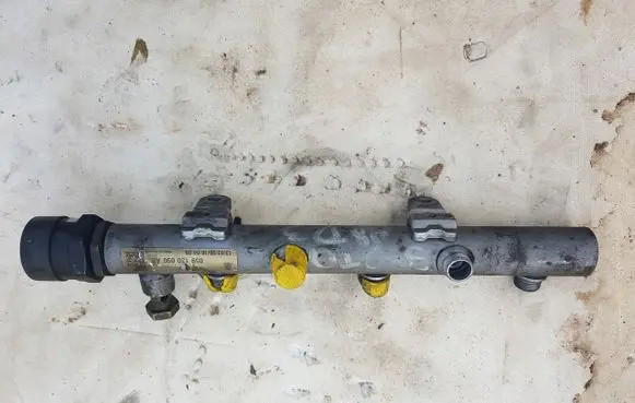 Audi A8 S8 D3 4E Fuel main line pipe 059130089AB