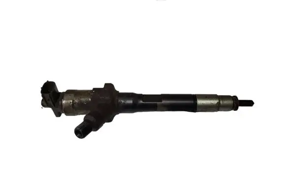 Fuel injector