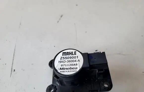 Opel Crossland X A/C air flow flap actuator/motor Z5509001