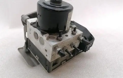 Mercedes-Benz C W204 ABS pump bracket A1729012000
