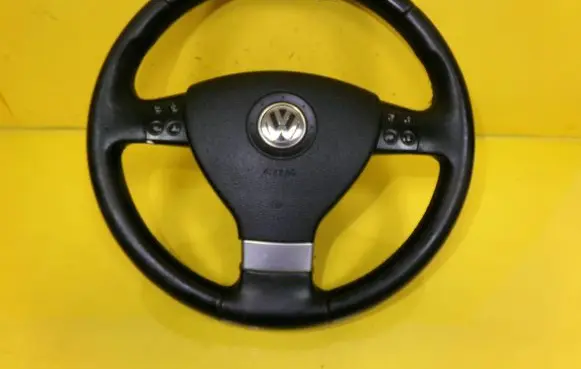 Volkswagen Golf Plus Steering wheel 61657351 1K0880201Q1QB