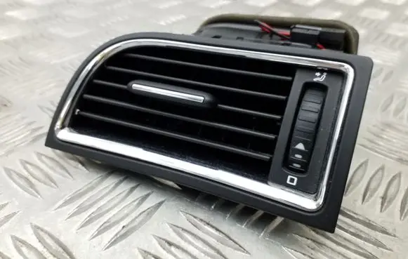 Skoda Superb B6 (3T) Dashboard side air vent grill/cover trim 3T0819701