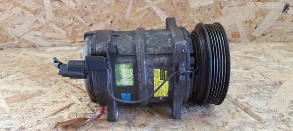 Volvo S40, V40 Air conditioning (A/C) compressor (pump) 30613408