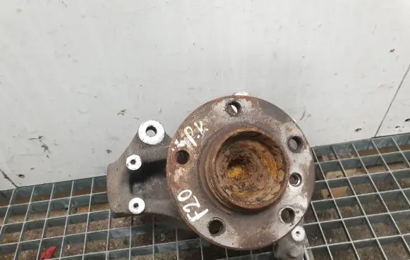 BMW 1 F20 F21 Front wheel hub 6792285