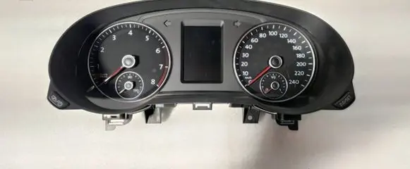 Volkswagen Sharan Speedometer (instrument cluster) 7N0920870M