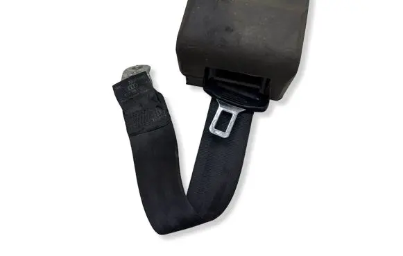 Audi A3 S3 8P Rear seatbelt 8P3857805B