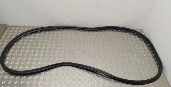 Toyota Auris 150 Trunk rubber seal (body) 
