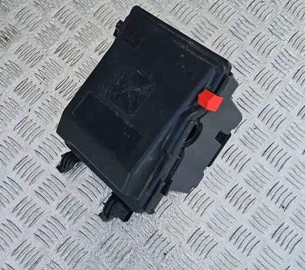 Citroen C5 Aircross Fuse box cover 9678633380 9804681980