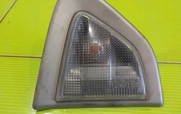Chevrolet Captiva Front indicator light PRZOD 10AB21 067B2AAE7F2B401196