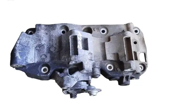 BMW X3 F25 Engine mounting bracket 8506863 174786