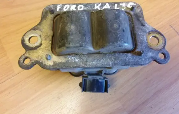 Ford Escort High voltage ignition coil 88SF12029A2A