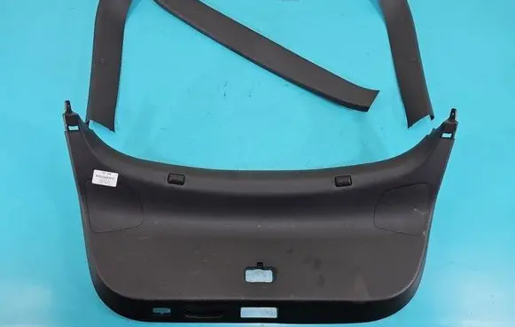 KIA Stinger Tailgate/boot cover trim set 81750-J5000 IMPRK1521046