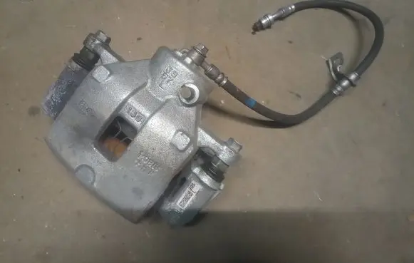Hyundai Kona I Front brake caliper