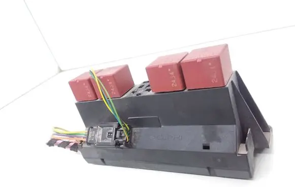 Renault Espace - Grand espace IV Fuse module 7700844682A 7700844682