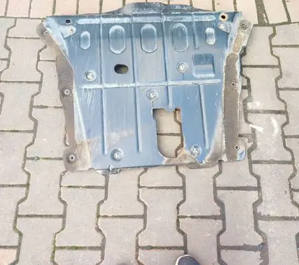 Dacia Duster II Engine splash shield/under tray