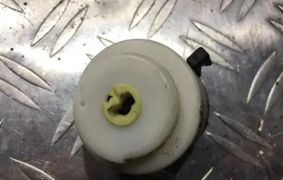 Audi A4 S4 B5 8D Ignition lock contact 4b0905849