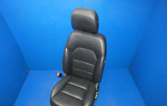Mercedes-Benz B W246 W242 Front driver seat 