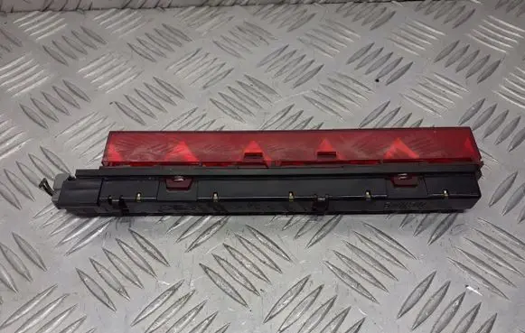 Ford Mondeo Mk III Third/center stoplight 1S7113A613