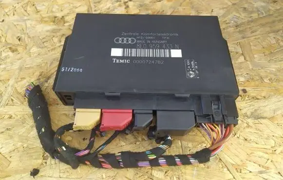 Audi A4 S4 B6 8E 8H Comfort/convenience module 8E0959433N