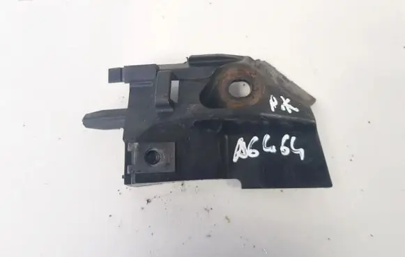 Volvo C30 Front bumper mounting bracket 31214662lh