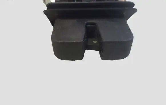 Audi A3 S3 8V Tailgate/trunk/boot lock/catch/latch 8R0827505