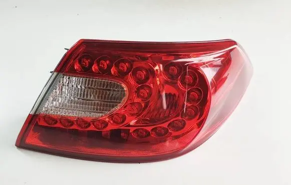 Infiniti M Y51 Rear/tail lights